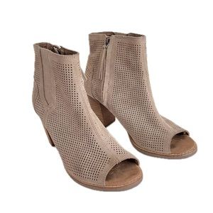 TOM’s  beige booties Gentle use. Size 9.5 Comes from non smoking home!